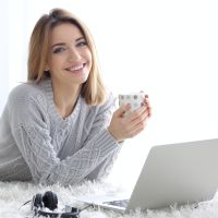 Работа в интернете для девушек в Днепре